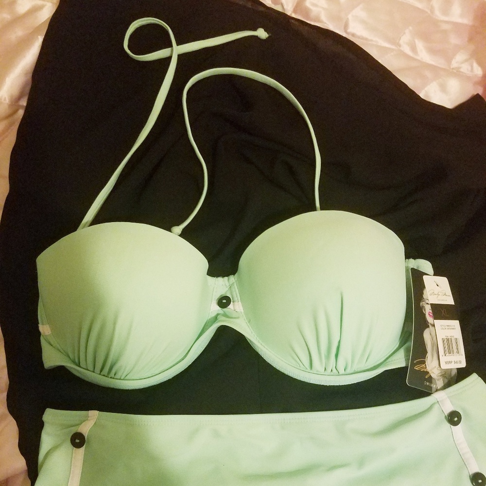 NWT Marilyn Monroe Spearmint/Green Bikini Set